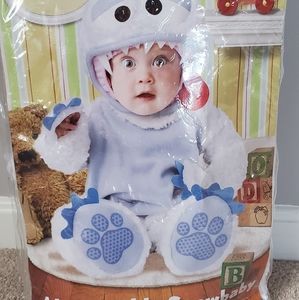 Baby yeti costume